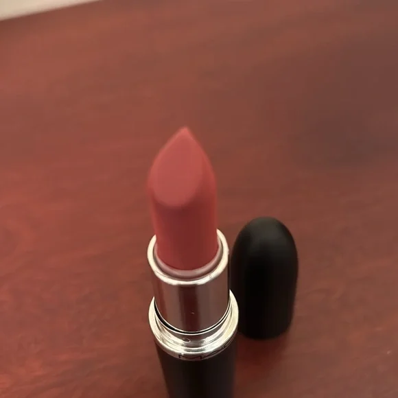 MAC Sweet Deal M·A·Cximal Silky Matte Lipstick - Picture 9 of 11